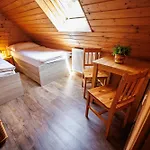 70 Dřevěnka Prkenný Důl, žacléř, Krkonoše Horská chata Žacléř