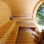 70 Dřevěnka Prkenný Důl, žacléř, Krkonoše Horská chata